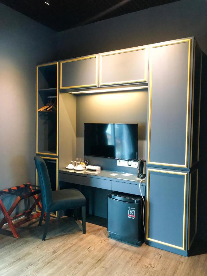 Twin Room with Balcony