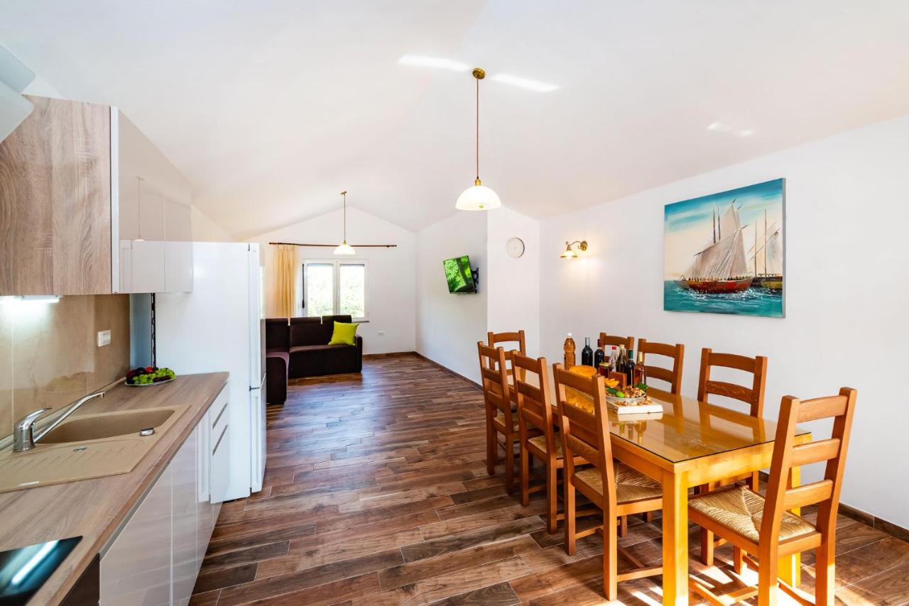 Apartment Adam - Chambres d’hôtes Starigrad