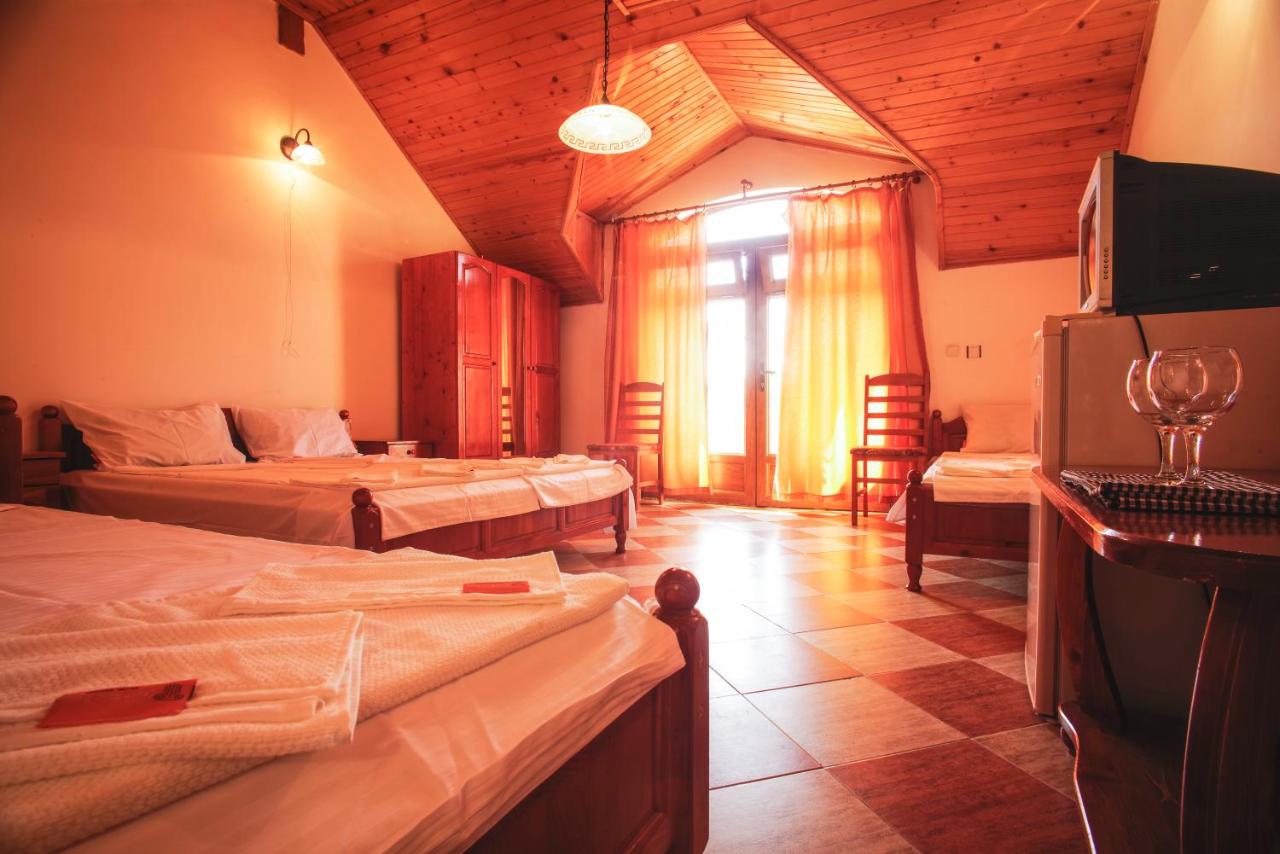 Classic Quadruple Room
