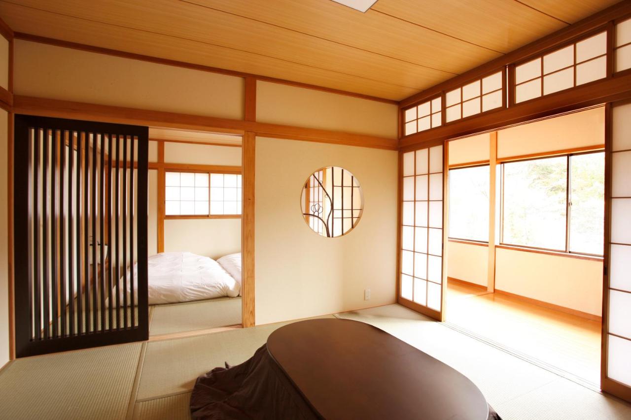 Japanese-Style Room