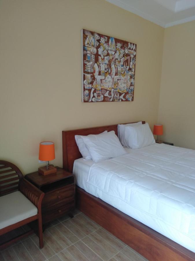 Sastra Ubud House - Bed and Breakfast