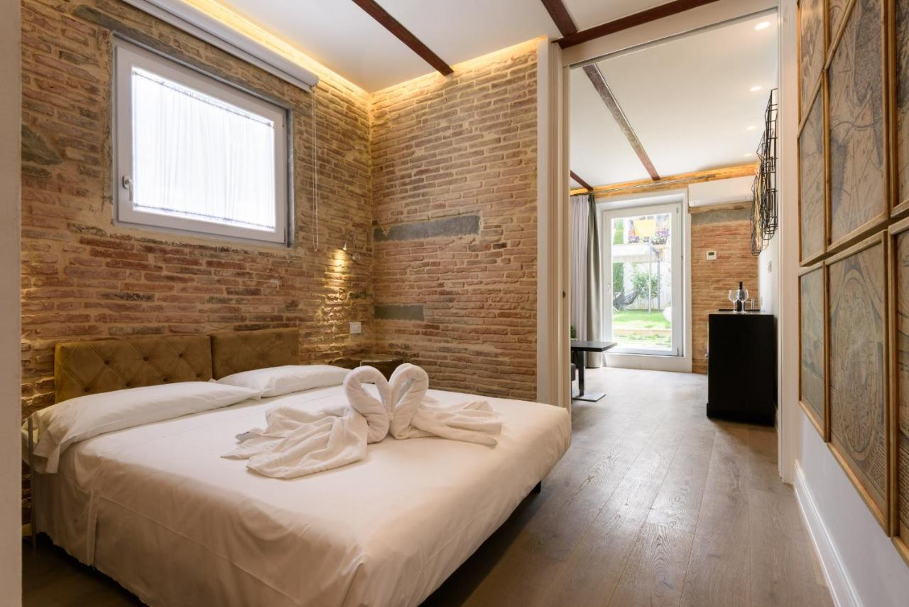 Suite with Garden View
