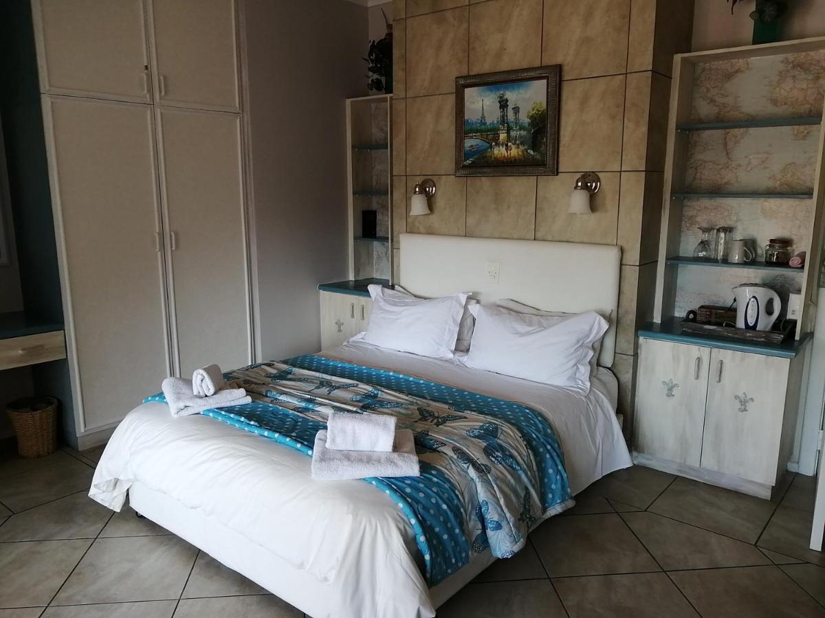 Queen Room with Balcony
