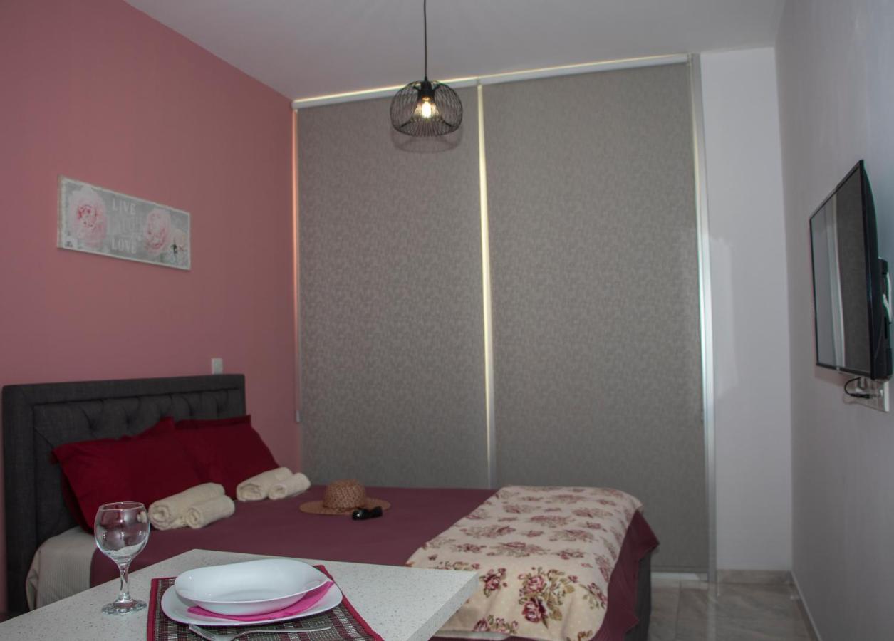 Studio Apartment with Sea View