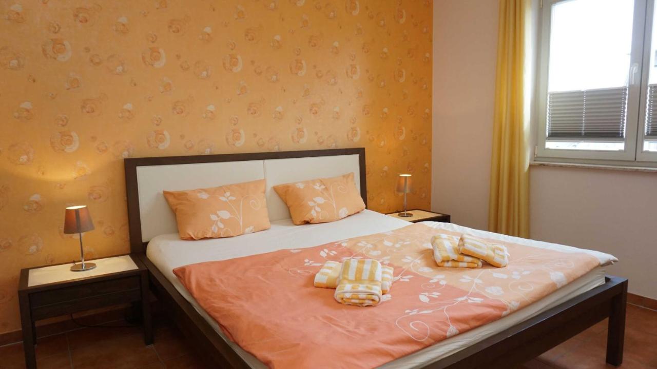 Apartment mit 1 Schlafzimmer und Dusche