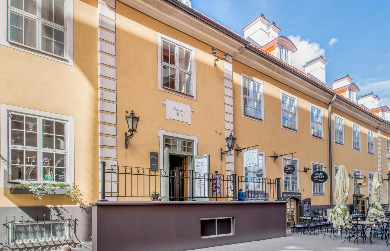 Powder Tower Apartment in Old Town - B&B Riga