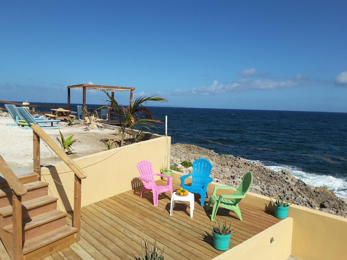 2bedroom/1bathroom oceanfront apartment
