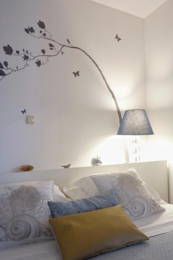 One-Bedroom Apartment with Terrace and Sea View - Private Entrance