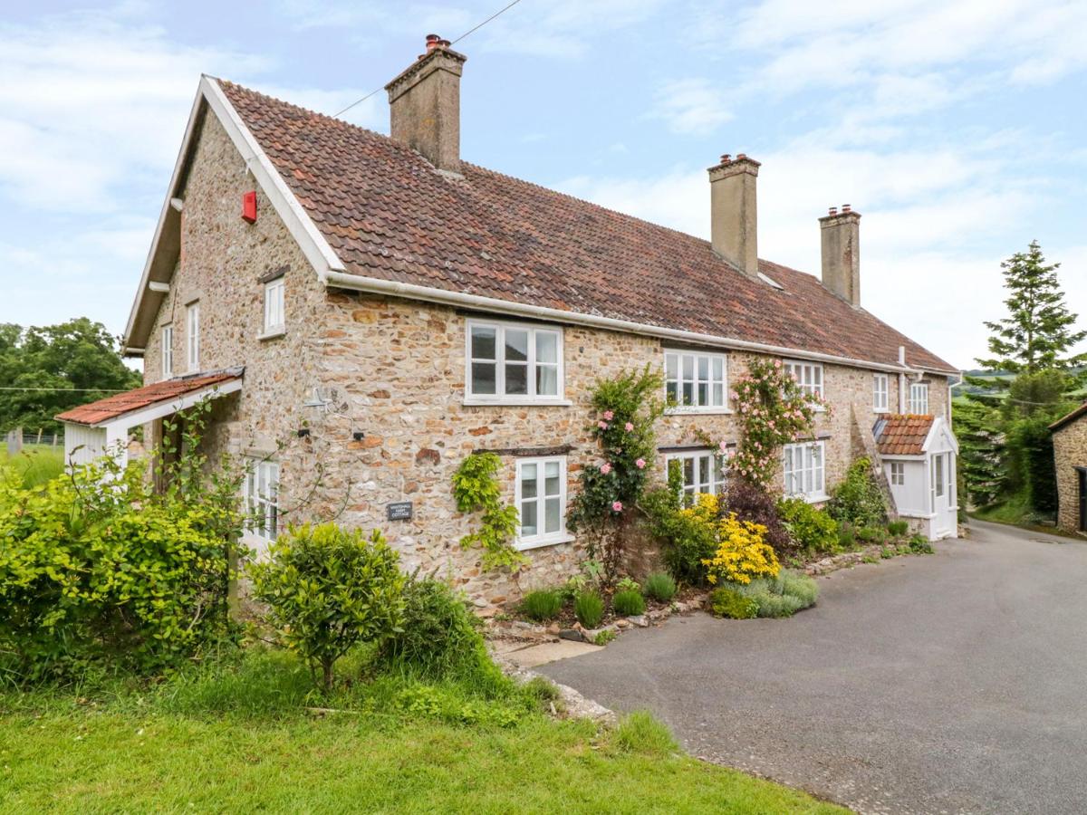 B&B Honiton - Whitehall Farm Cottage - Bed and Breakfast Honiton