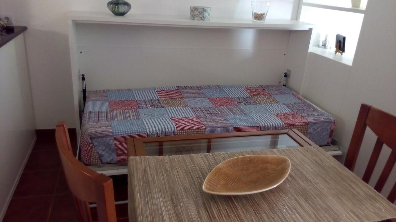 Casal das Alfarrobeiras, 7 - B&B