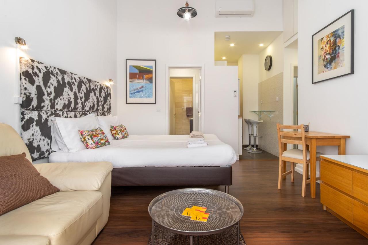 Appartamento con 3 Camere da Letto e con Balcone