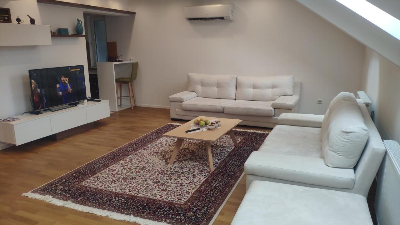 B&B Sarajevo - Premium Penthouse Grand Suite - Bed and Breakfast Sarajevo