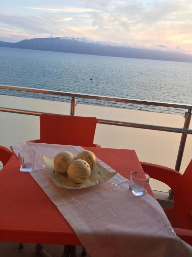 B&B Vlorë - Sunny Beach Apartment Vlora - Bed and Breakfast Vlorë