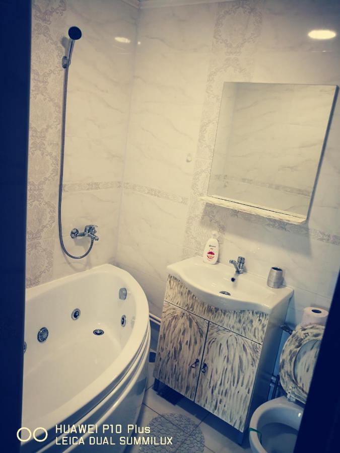 Queen Room with Spa Bath