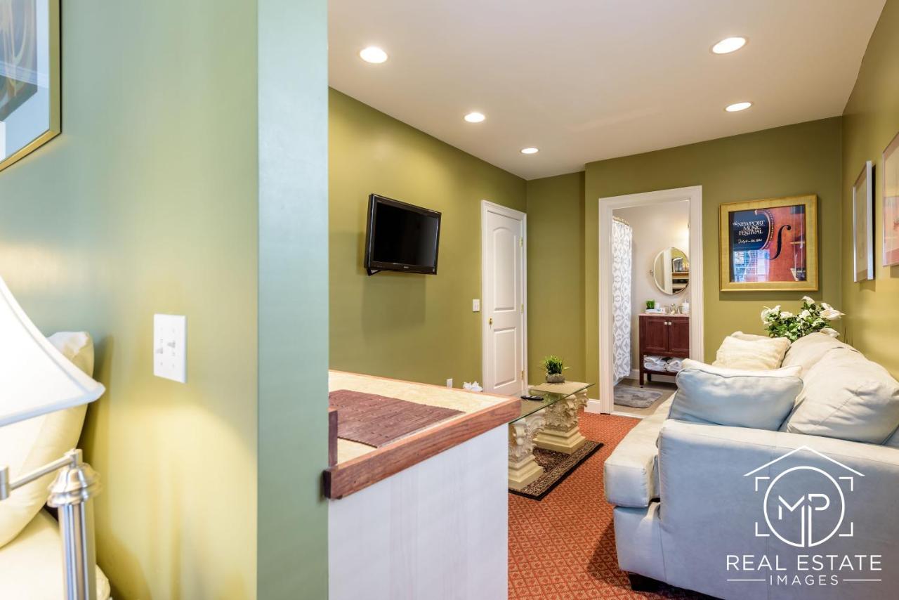 Camera 7 - Camera Brittany - Suite Monolocale con 1 Letto King-Size e 1 Divano-Letto Estraibile Queen-Size