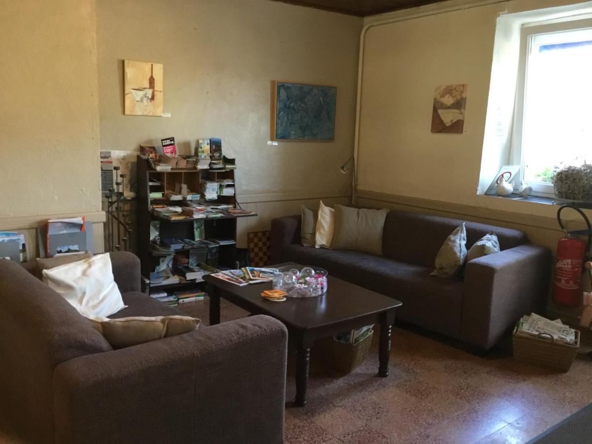 B&B Saint-Nizier-sur-Arroux - Auberge Fleurie - Bed and Breakfast Saint-Nizier-sur-Arroux