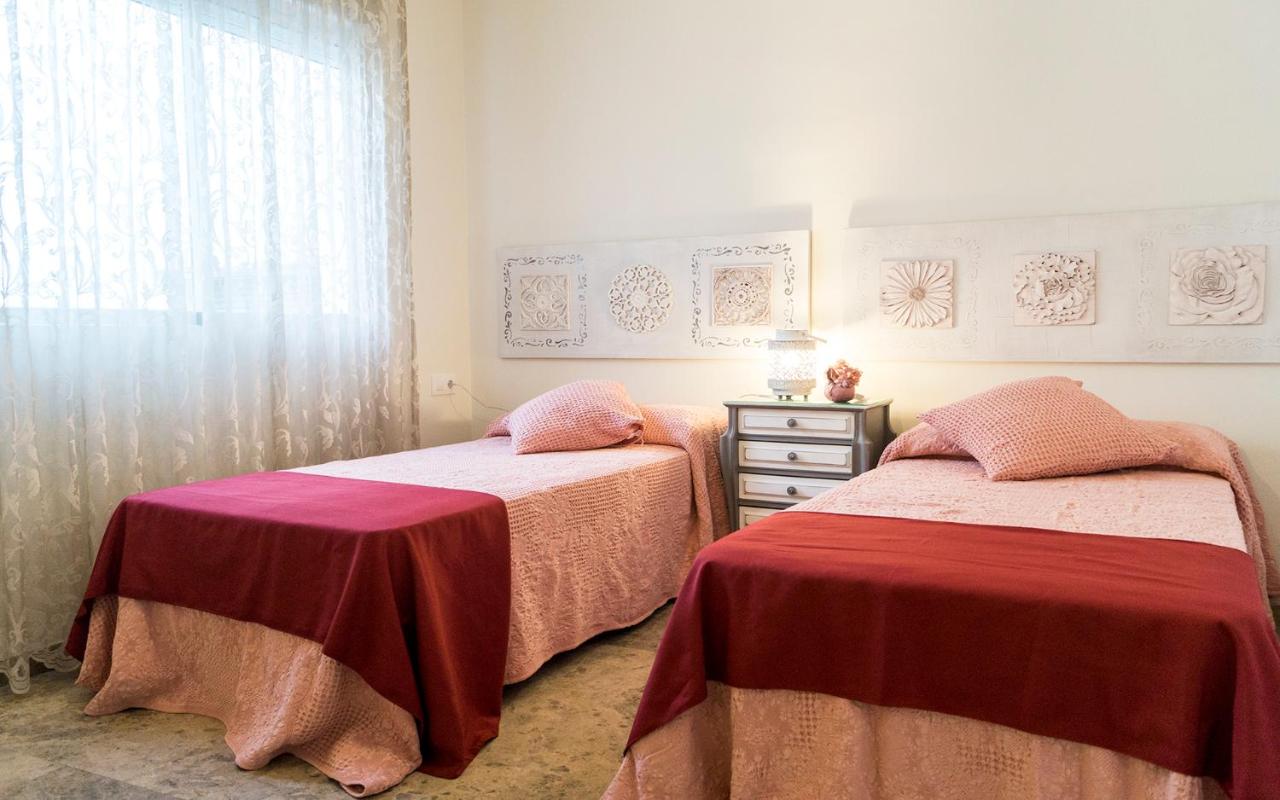 Capitulares 2 - B&B Córdoba