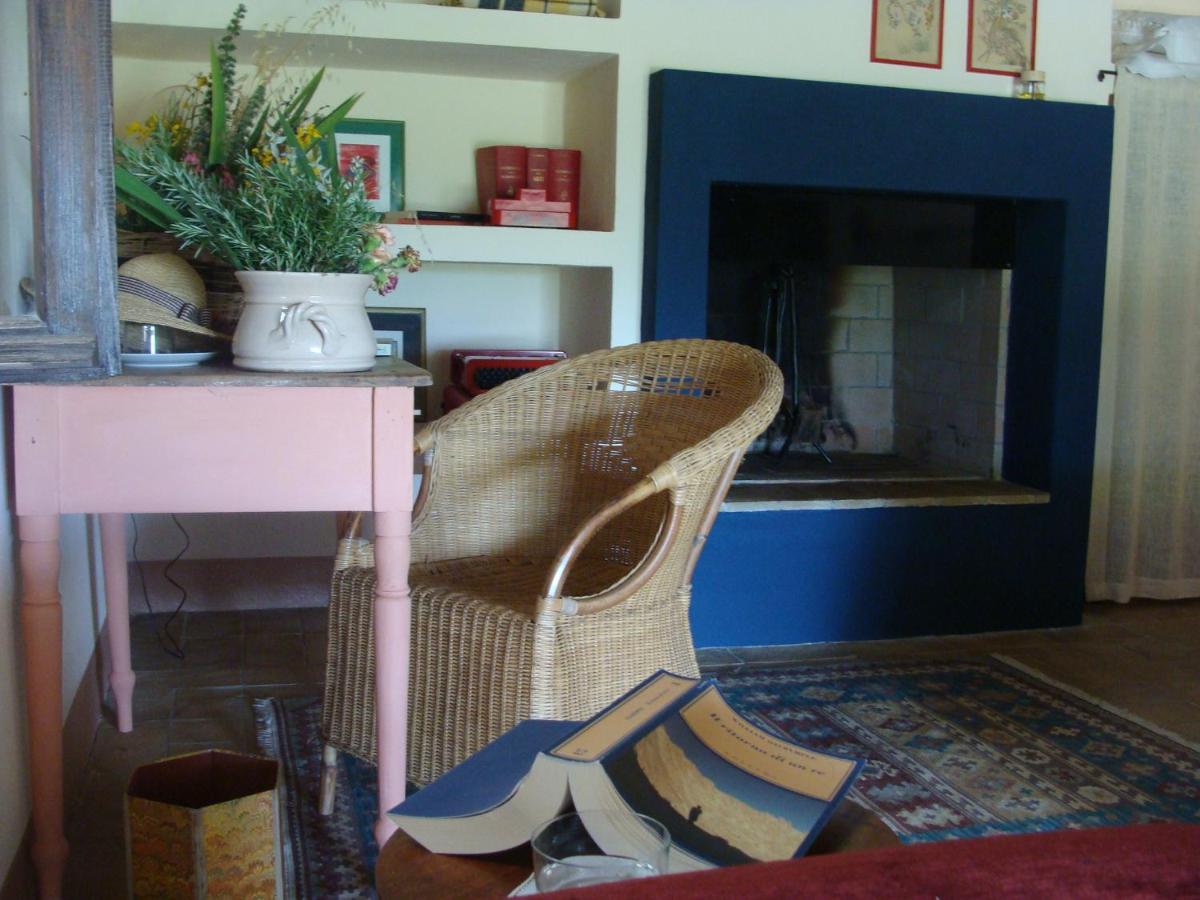 Camera Matrimoniale con Vista Giardino