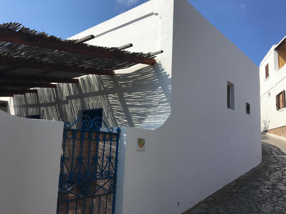 Villa in Panarea - Nespolo - B&B Panarea