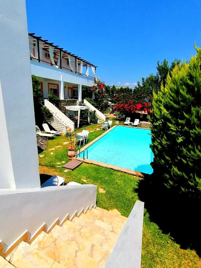 Athanasia's appartment at Rafaella Resort - B&B Kokkónion