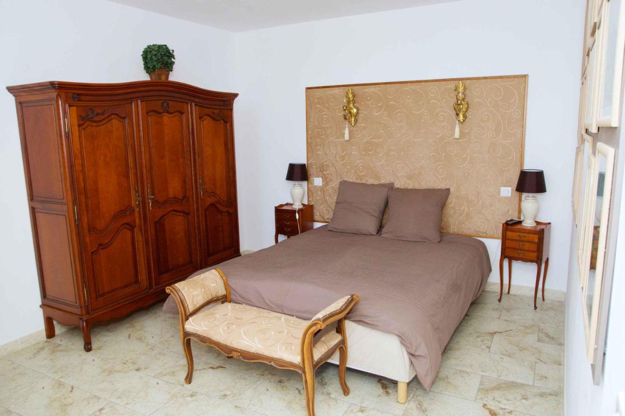 Doppelzimmer mit Gartenblick