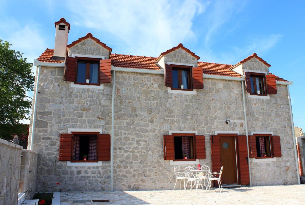 Stone cottage Aria - B&B Velika Čista