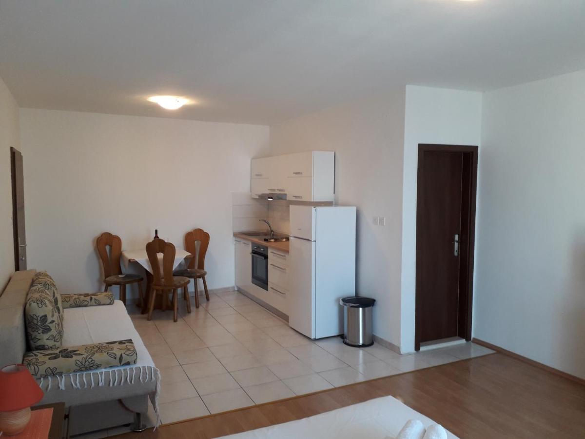 Studio Apartment with Sea View