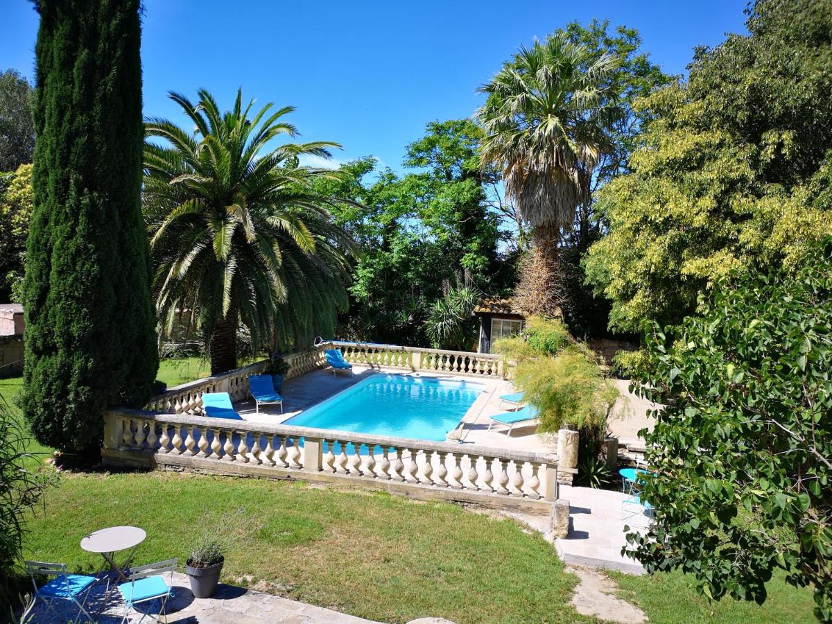 B&B Beaucaire - Le Mas des Agapes - Bed and Breakfast Beaucaire