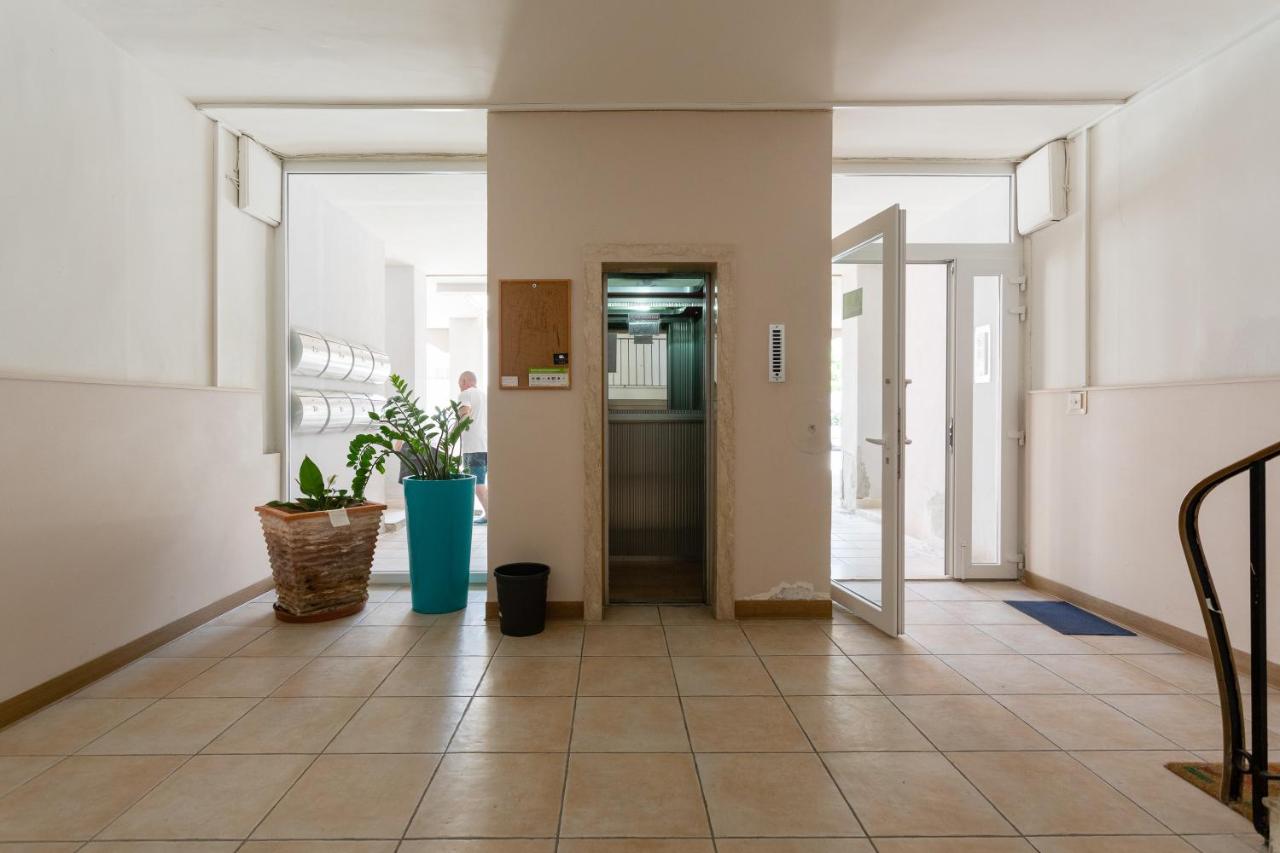 Apartment mit 2 Schlafzimmern, Terrasse und Meerblick