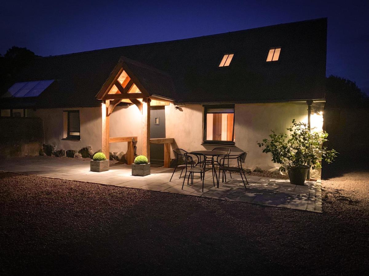 Balloan Cottage Cowshed - B&B