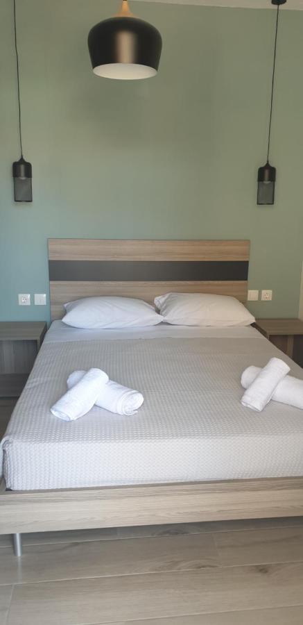 Chriselia 2 - B&B Néa Róda