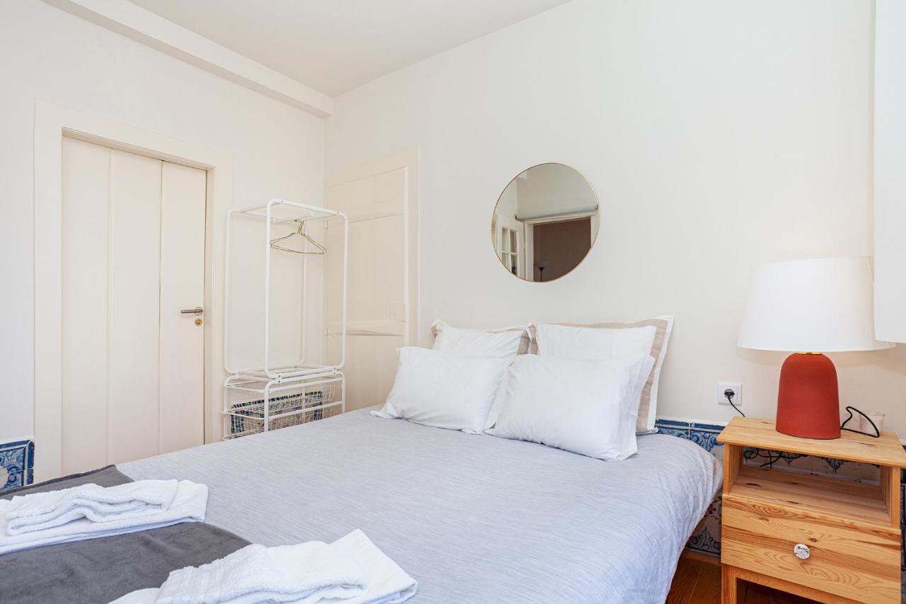 Apartment mit Balkon