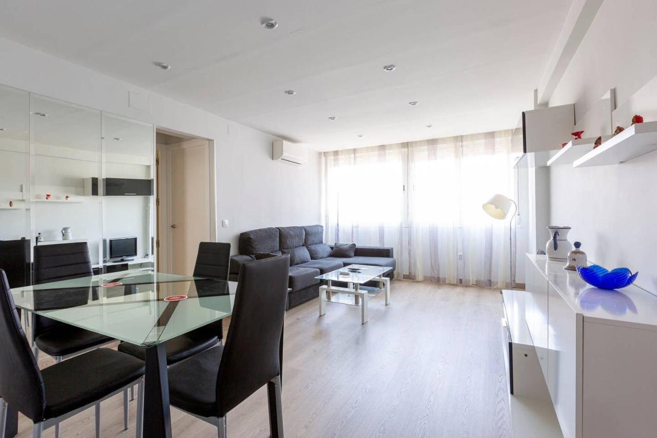 B&B Madrid - Apartamentos La Vaguada Suites - Bed and Breakfast Madrid