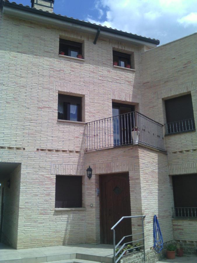 Apartamentos Aires de Guara - Chambres d’hôtes