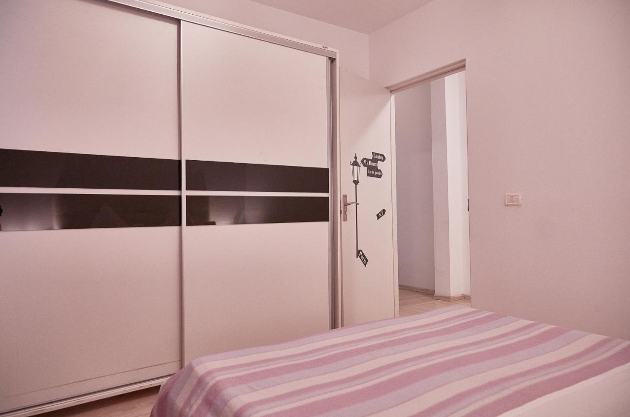 One-Bedroom Apartment - Semi Basement