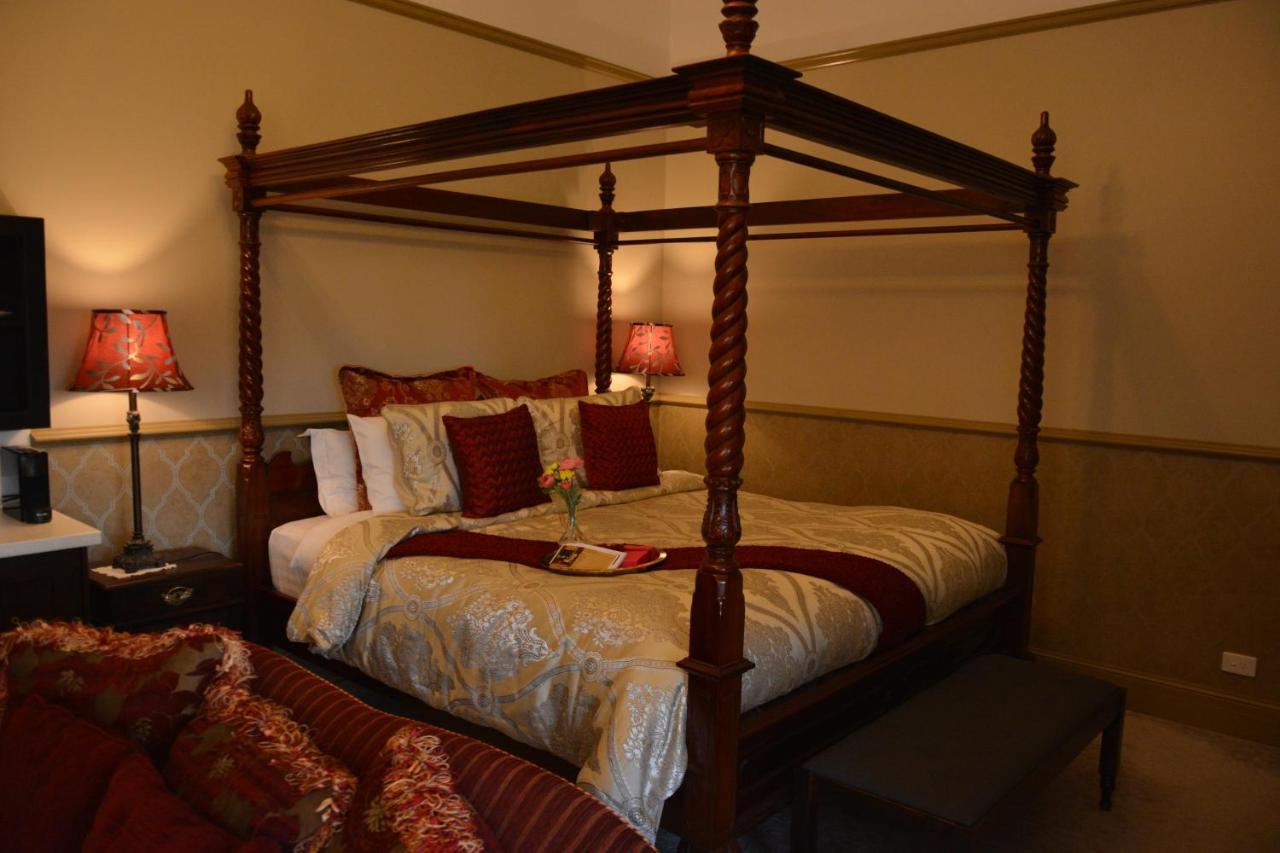 Deluxe Queen Suite
