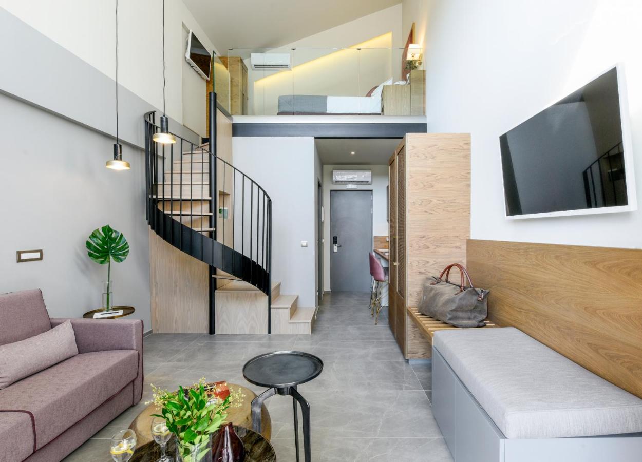 Premier Loft Plus Pool View