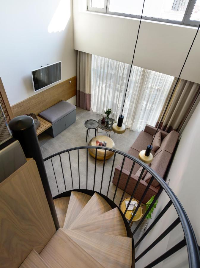 Premier Loft Plus Pool View