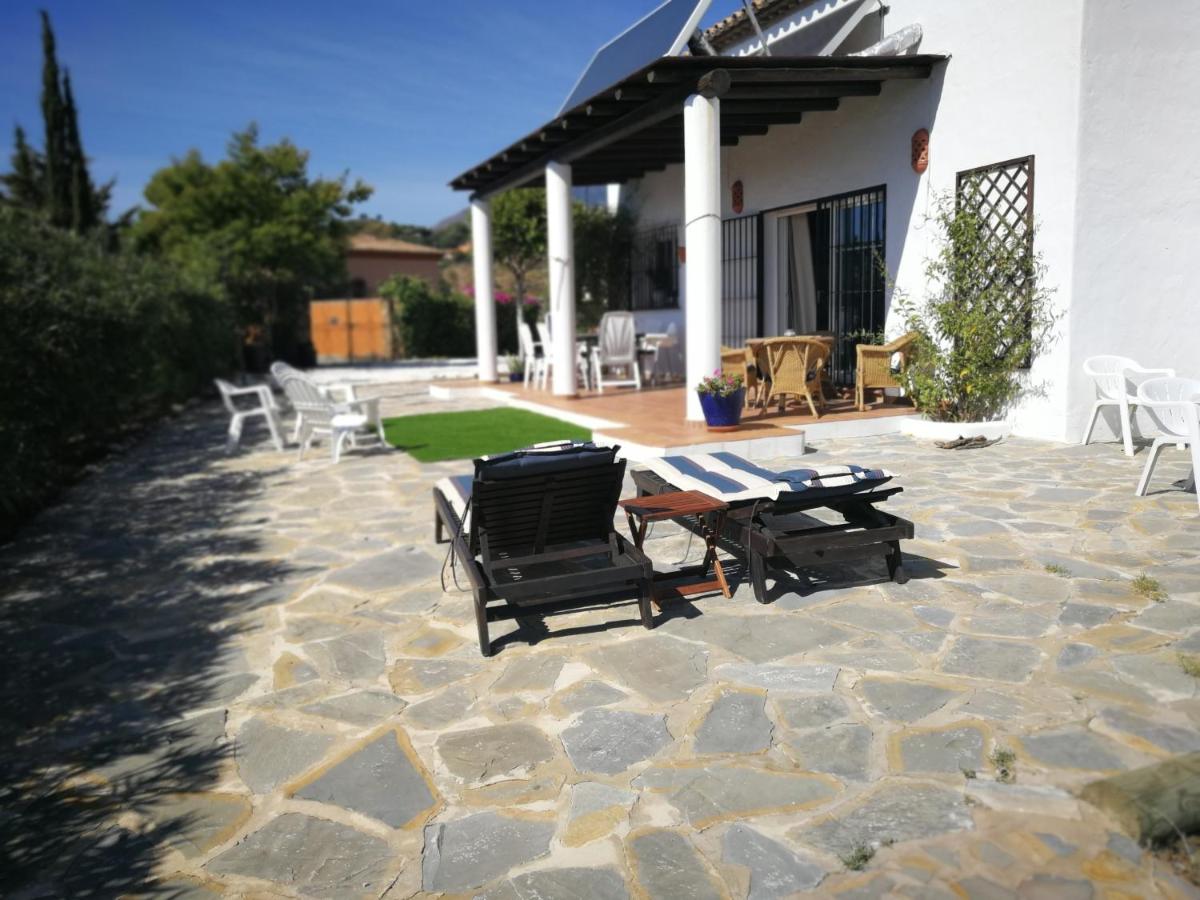 Casa Rural Montepadron / ESTEPONA - B&B Estepona