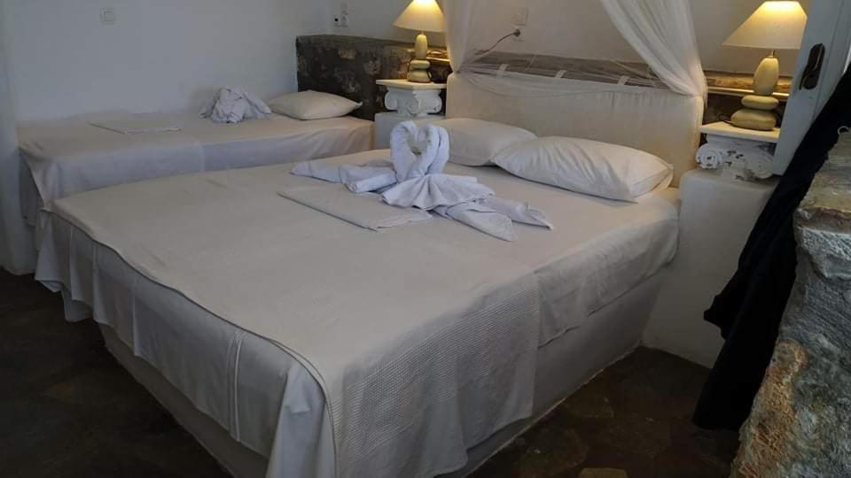Studio (3 Adults)