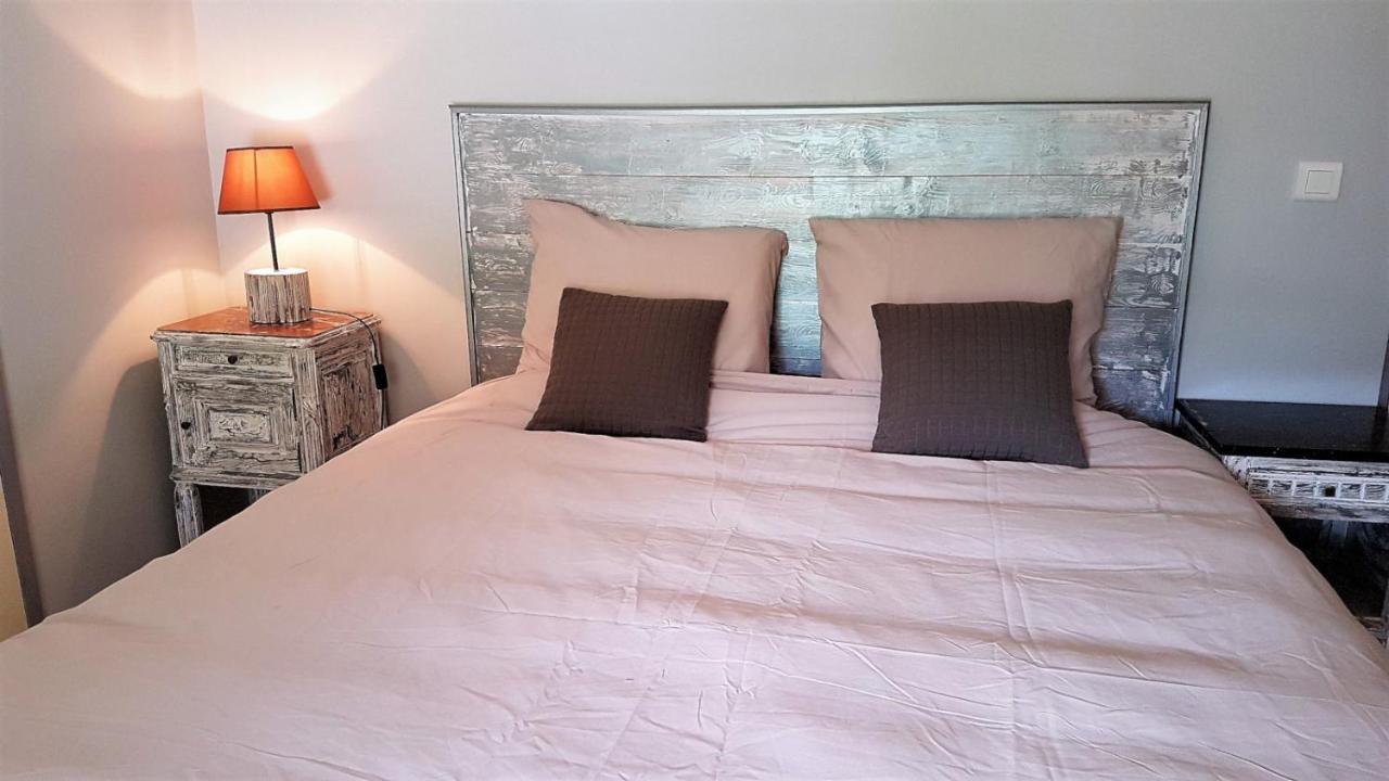 Double or Twin Room with Mountain View