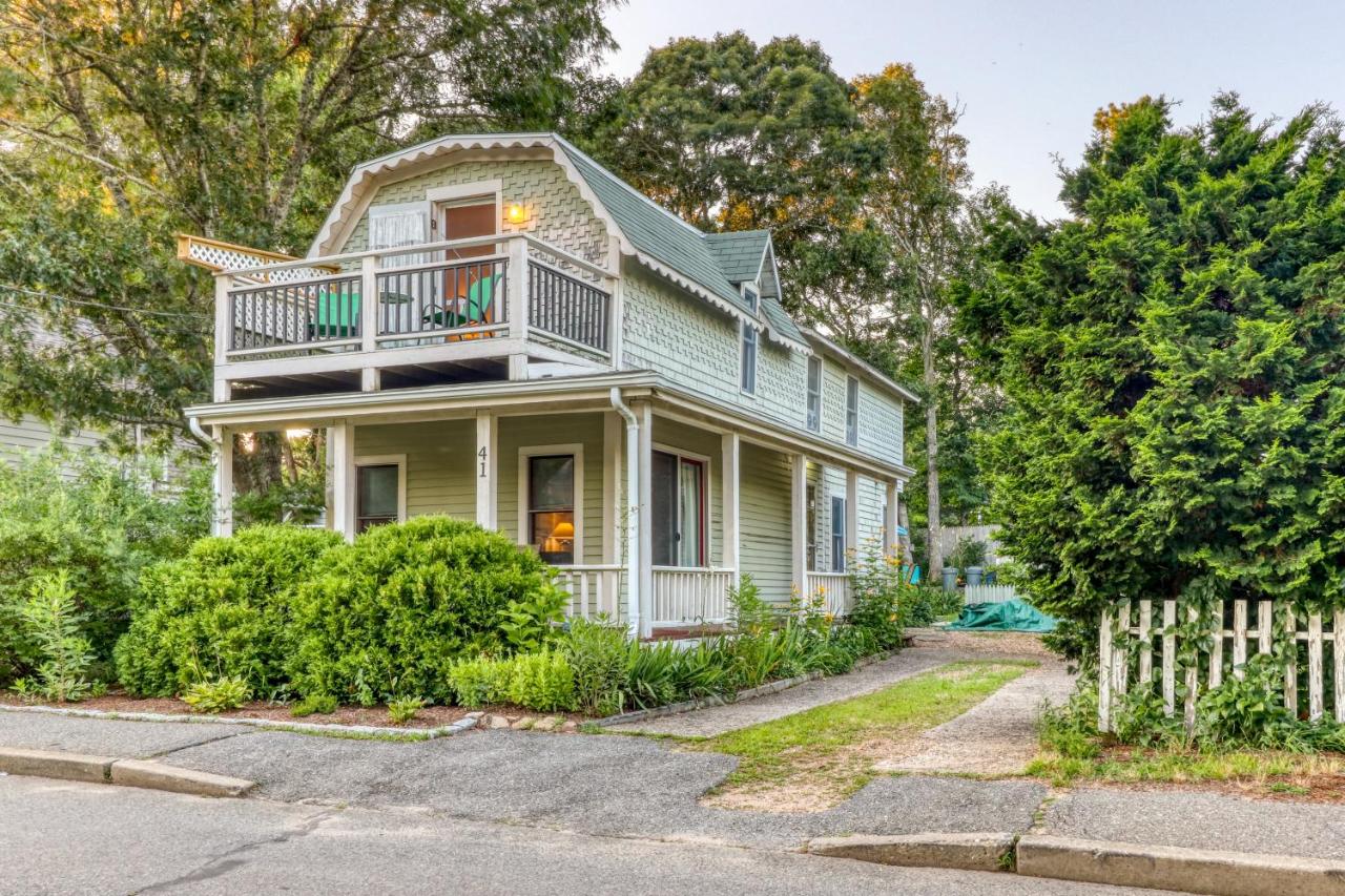 B&B Oak Bluffs - Oak Bluffs Cottage - Bed and Breakfast Oak Bluffs