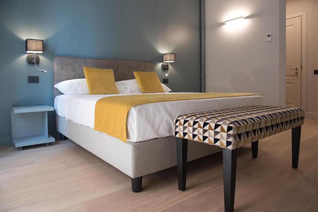 Deluxe Double Room with Extra Bed