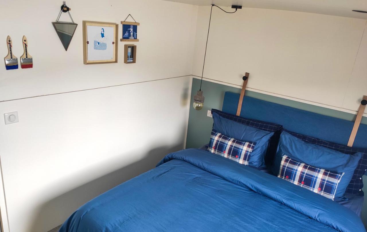 Standard Cabin on Boat