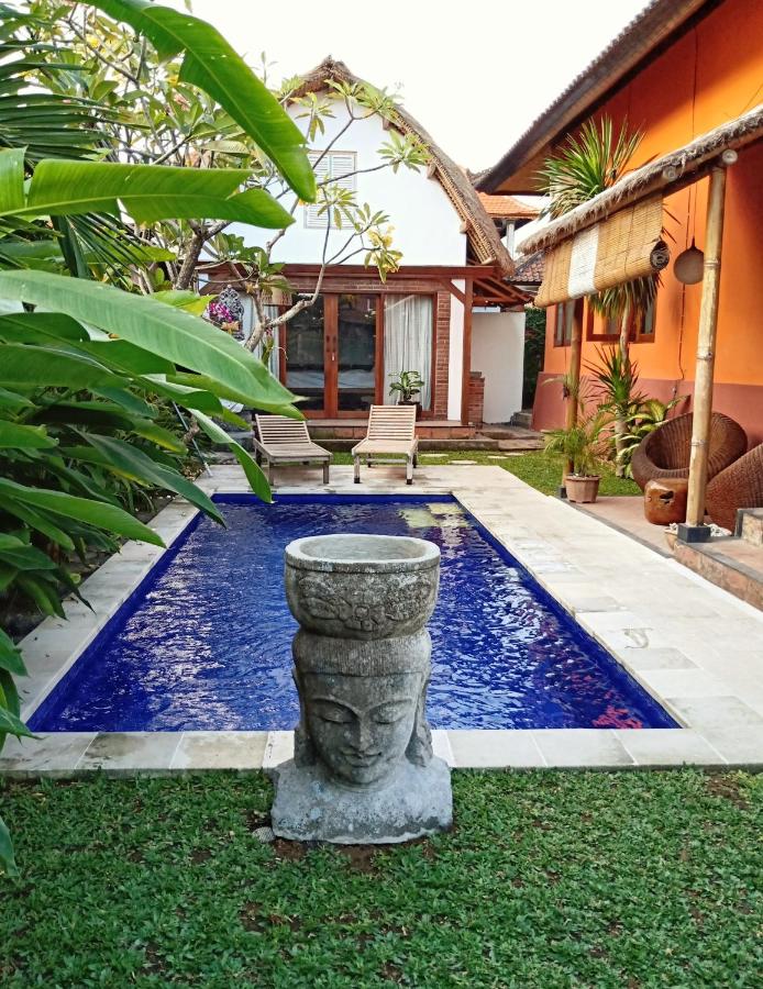 Pelangi Beach House - Bed and Breakfast Canggu