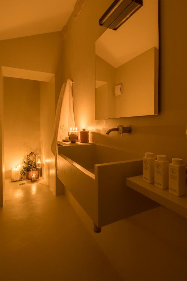Deluxe Double Room with Balcony and Sea View