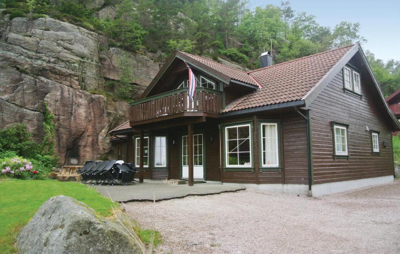 B&B Jåsund - Awesome Home In Lindesnes With 6 Bedrooms And Sauna - Bed and Breakfast Jåsund