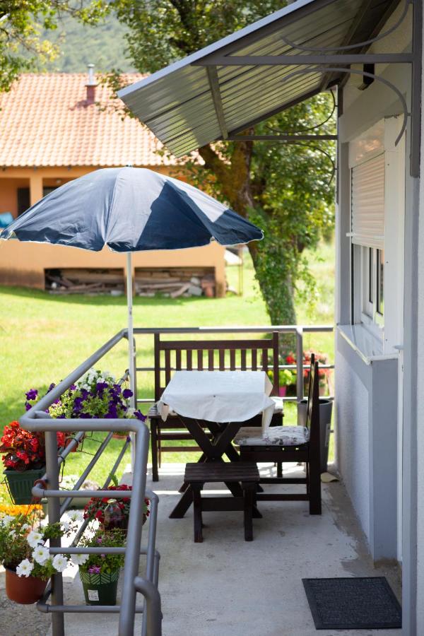 Apartment mit Terrasse