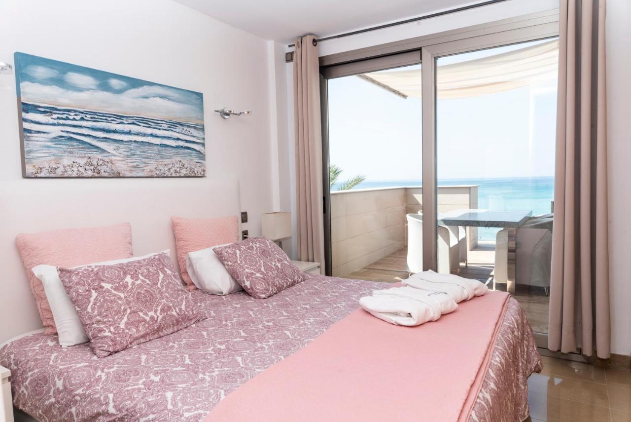 Two-Bedroom Apartment with Terrace with Sea View