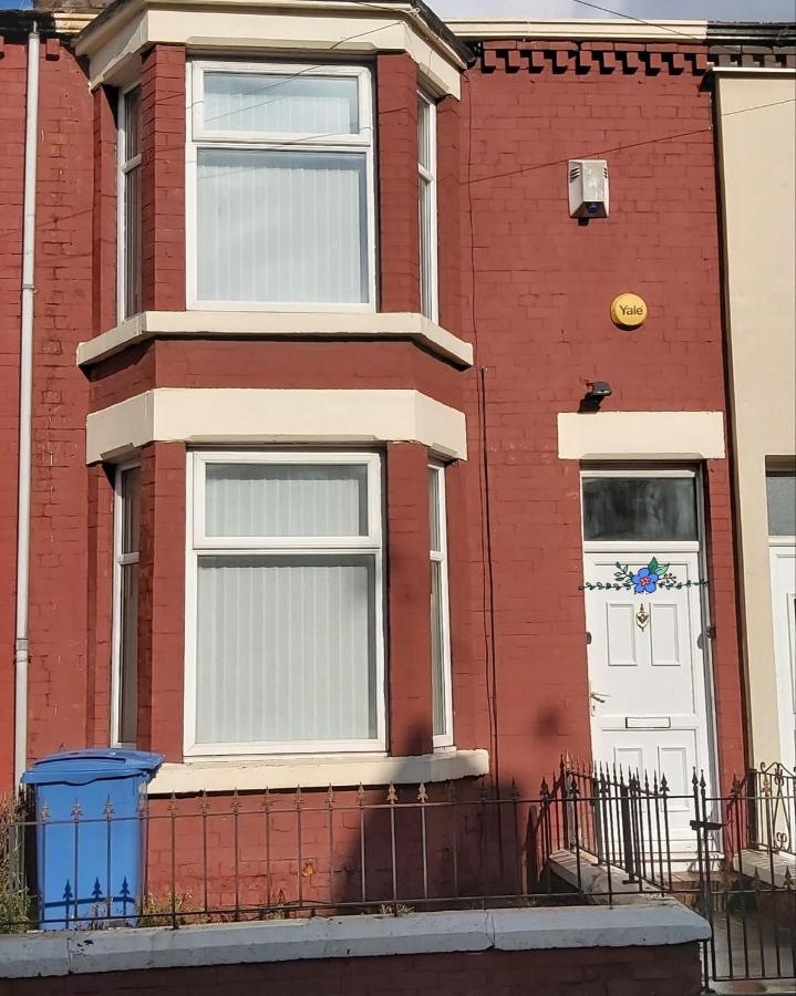 Bright, Comfortable Home, Convenient for City Centre - B&B Liverpool
